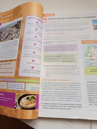 Geografía e Historia, 2 secundaria. Revuela
