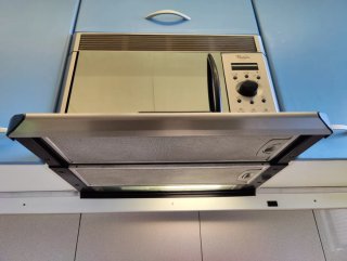 Microondas Whirlpool con campana