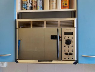 Microondas Whirlpool con campana