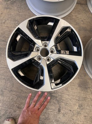 Llantas Originales Audi 82A601025H, 82A601025AH
