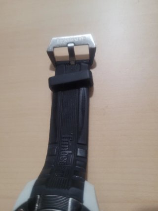 Reloj Timberland Negro y Blanco