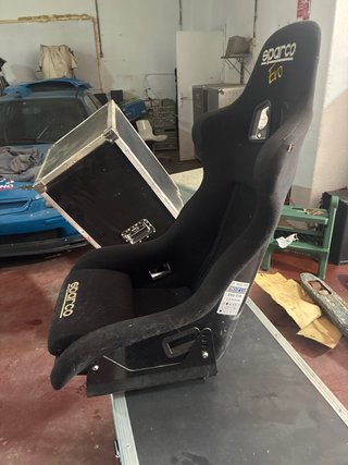 Baquet Sparco EVO caducado.