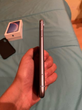 iPhone XR 128GB Azul con Caja y 2 Fundas