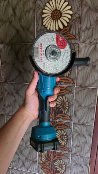 Rebarbadora a bateria