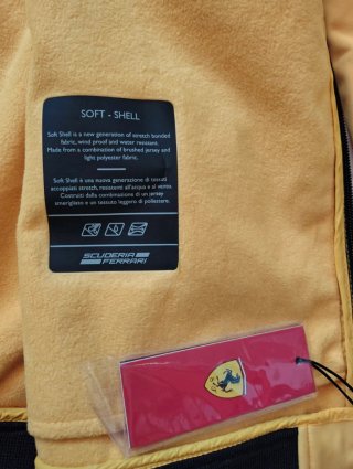 Giacca Scuderia Ferrari Soft Shell Gialla cappucci