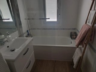 Piso,Av.la paz,Torredonjimeno,Ascensor 3hab,2Bañ
