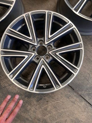 Llantas Audi originales  17 Pulgadas 82A601025E