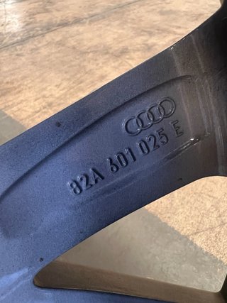 Llantas Audi originales  17 Pulgadas 82A601025E