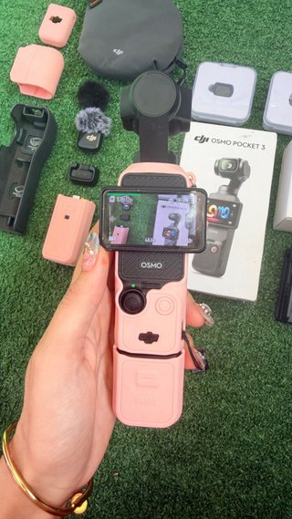 DJI Osmo Pocket 3 + Micrófono DJI + accesorios