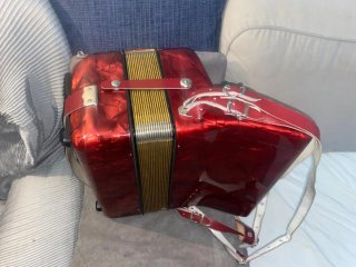 Acordeón Hohner Student V M 48 Bajos
