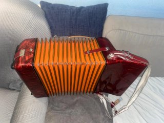 Acordeón Hohner Student V M 48 Bajos