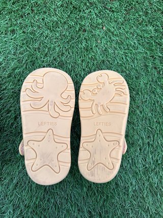 Cangrejeras barefoot Lefties niño talla 23 y 25