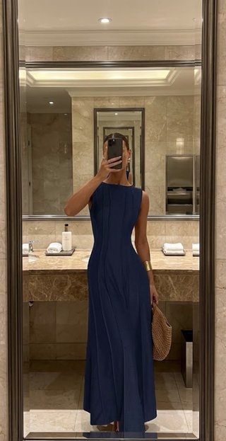 Vestido largo azul marino elegante