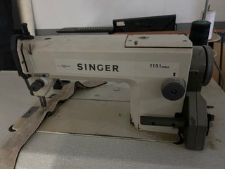 Máquina de coser Singer industrial