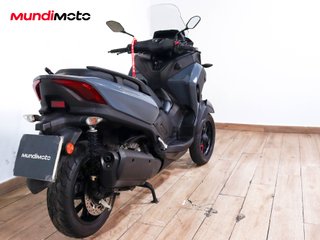 YAMAHA TRICITY 300