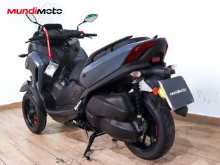 YAMAHA TRICITY 300