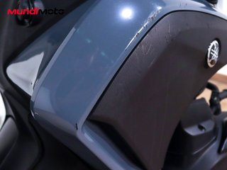 YAMAHA TRICITY 300