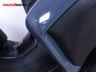 YAMAHA TRICITY 300