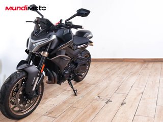 CFMOTO 800NK ADVANCED