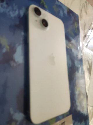 iPhone 15 Plus per parti