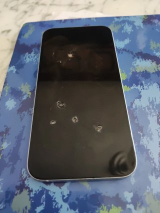 iPhone 15 Plus per parti