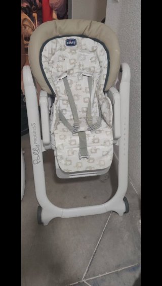 Trona Chicco Polly Progress 5