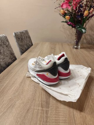 Zapatillas Jordan Max Aura 5 Talla 40 NUEVAS