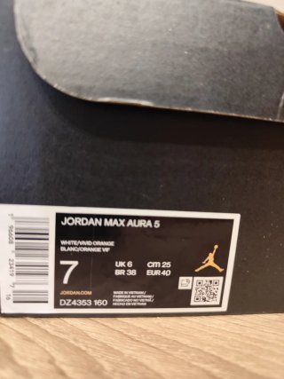 Zapatillas Jordan Max Aura 5 Talla 40 NUEVAS