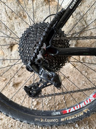 Bicicleta de Montaña Negra y Azul