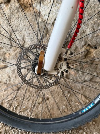 Bicicleta de Montaña Negra y Azul