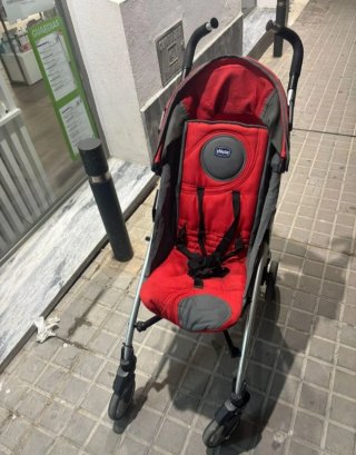 Carro de bebé Chicco rojo