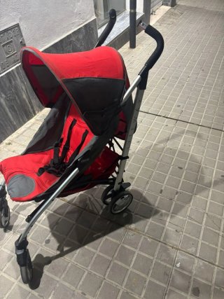 Carro de bebé Chicco rojo