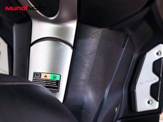 YAMAHA X-MAX 300 ABS