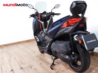 YAMAHA X-MAX 300 ABS