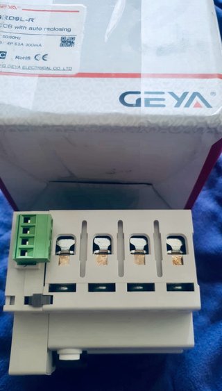 Disyuntor GEYA GYL9 RCCB 300mA 400V