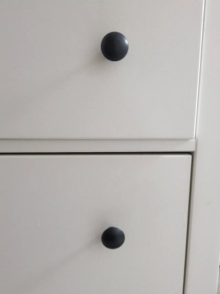 Mueble de baño blanco y madera