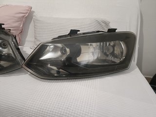 2 Faros VW Polo 6R 1.6 TDI