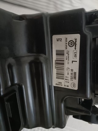 2 Faros VW Polo 6R 1.6 TDI