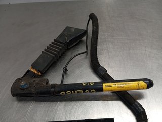 ENGANCHE CINTURON DELANTERO DERECHO OPEL CORSA C