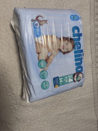 4 paquetes Chelino Talla 4 (9-15 kg)