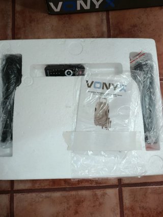 Altavoz VONYX AP1500PA 15 BT/USB/SD/MP3/UHF