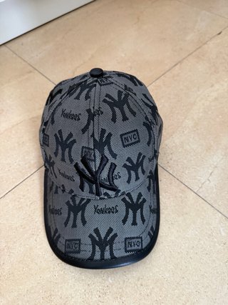 Gorra New York Yankees Negra y Gris