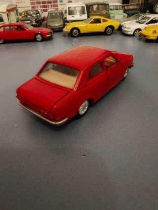 Seat 132 1/43 Joal