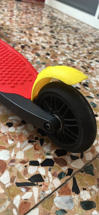 Monopattino 3 ruote bimbo rosso