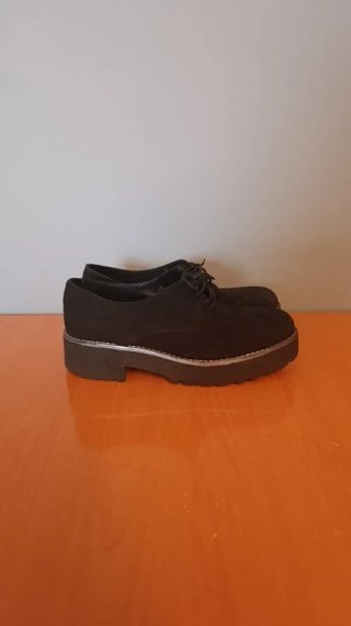 Mocasines negros cordones plataforma