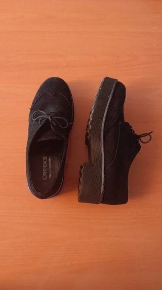 Mocasines negros cordones plataforma