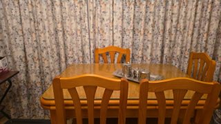 Mueble de comedor rústico de madera