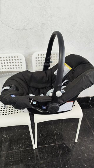 Carrito de bebé Chicco negro