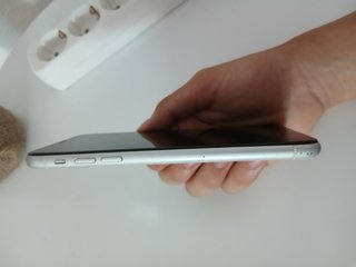 iPhone XR 128GB Blanco Batería 81%