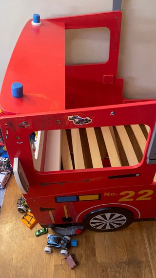 Cama infantil bombero roja medidas 90x190